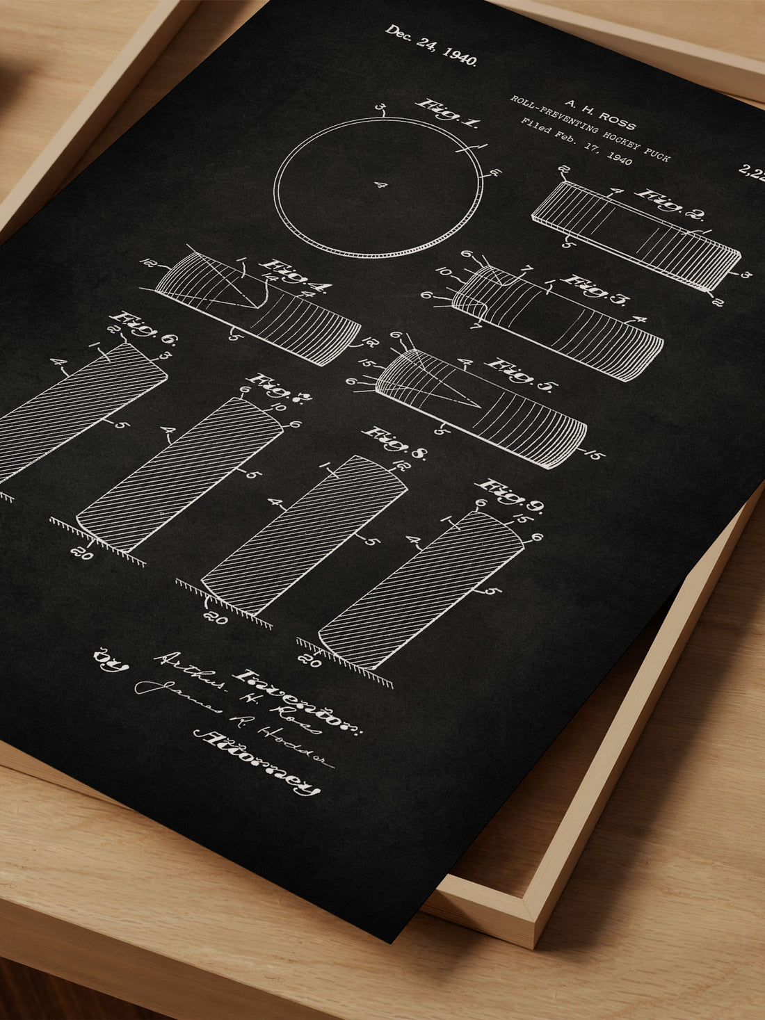 Ice Hockey Puck Patent Print – Vintage Sports Art – Hockey Wall Decor